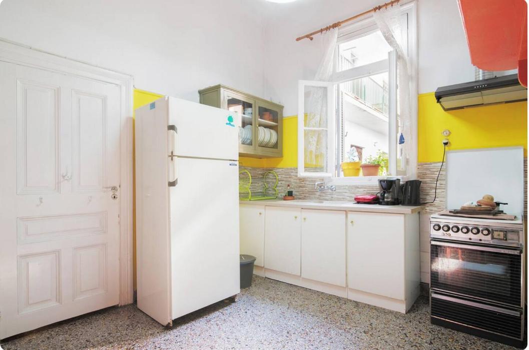 Neoclassical House In The Center Of Athene Buitenkant foto