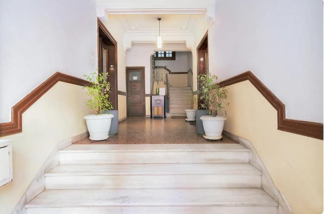 Neoclassical House In The Center Of Athene Buitenkant foto